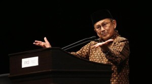 Habibie: Bukan Negara Islam, Demokrasi Indonesia Berkembang