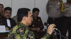 Hari ini, Ahok Akan Bacakan Pledoi