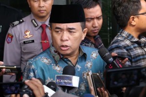 Hakim: Ade Komarudin Diuntungkan 100.000 Dollar AS dalam Proyek E-KTP