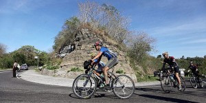 Tim Jelajah Sepeda Flores Dijamu Bupati Manggarai