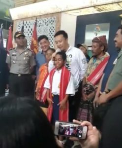 PLN Beri Bantuan Yohanis Beasiswa Hingga S1