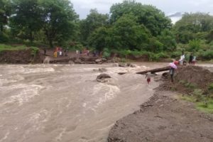 Jembatan Darurat Ambruk, Jalur Maumere-Ende Lumpuh