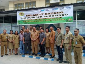 Dukacapil Kota Kupang Direkomentasikan Terima Sertifikat ISO 2019