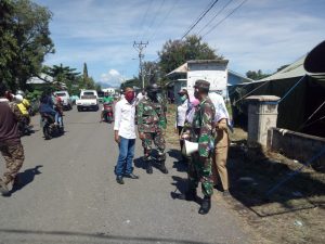 Koramil 1624 02 Adonara & Relawan Giat Posko, Bagi Masker