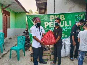 DPC PKB Matim Bantu Sembako bagi Mahasiswa Manggarai Raya di Kupang