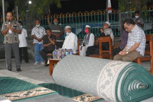 Jelang HUT RI dan 3 Tahun Kepemimpinan Jefri-Herman, Wali Kota Serahkan Bantuan Untuk Gereja dan Masjid