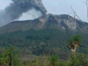 5 Ribuan Pengungsi Letusan Ile Lewotolok Tersebar di Kota Lewoleba