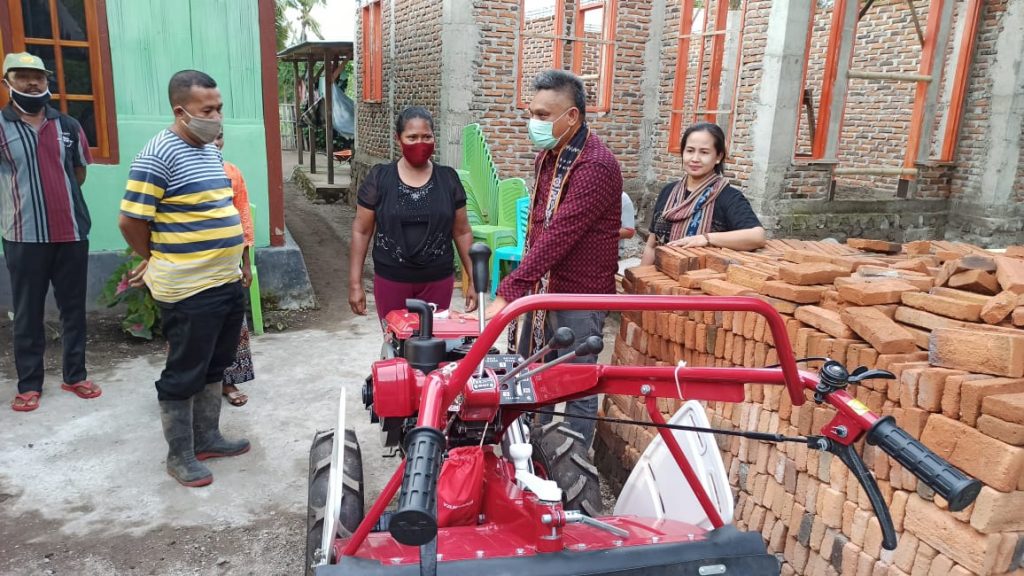 POKIR STEF SUMANDI UNTUK PETANI DAN DADIN  WAIRBELER