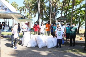 Peduli Hari Bumi, BBKSDA NTT Lakukan Baksos di Tempat Persiapan HKAN 2021