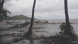 Gelombang Pasang Terjang Pesisir Lembata, 5 Perahu Nelayan dan 1 Rumah Warga  Rusak