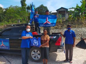 DPC Partai Demokrat Kabupaten Kupang, Kembali Serahkan Bantuan Untuk Korban Bencana di Desa Tanini