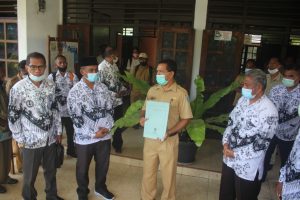 PGRI Flotim Sambangi Dinas PKO & DPRD Flotim Minta Perhatikan Nasib Guru