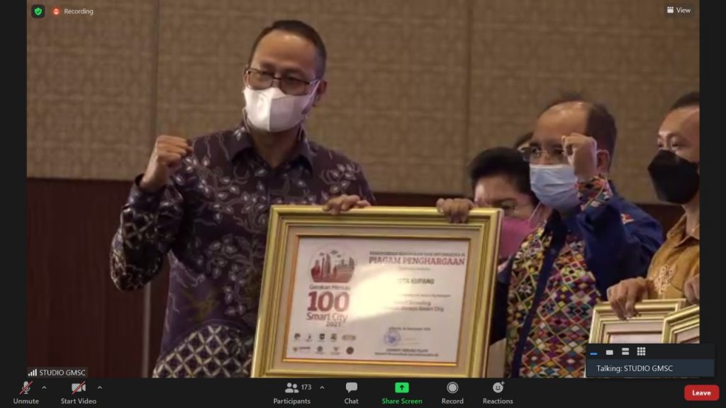 Kota Kupang Raih Penghargaan Kota Terbaik Dalam Implementasi Program Smart City