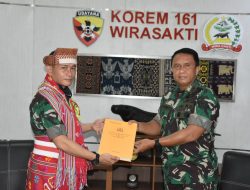 Korem 161 Wira Sakti Gelar Tradisi Pelepasan Pejabat Lama