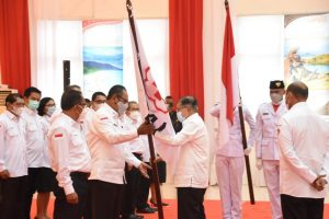 Yusuf Kalla Lantik Pengurus dan Dewan Kehormatan PMI Provinsi NTT