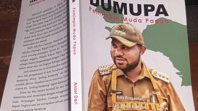 Luncurkan Buku Yakobus Dumupa Pemimpin Muda Papua Awal 2022