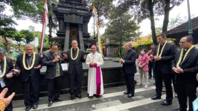 Kardinal Ayuso Kagumi Persaudaraan Sejati Masyarakat di Ganjuran