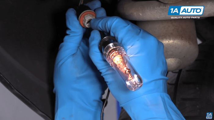 Nissan sentra headlight bulb replacement