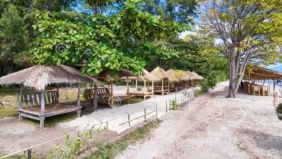 Pemanfaatan material alami untuk rumah tropis